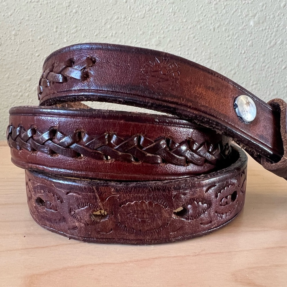 Vintage Hecho en Mexico Hand Tooled Woven Leather Cowboy Belt Size 32